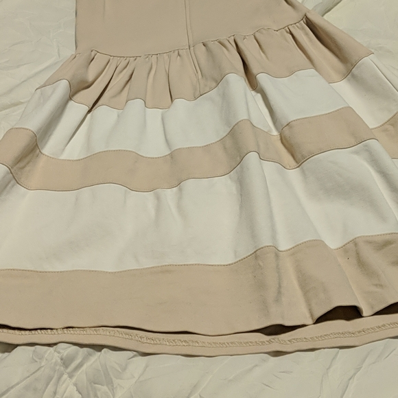 Cream and White Dress - Picture 3 of 3